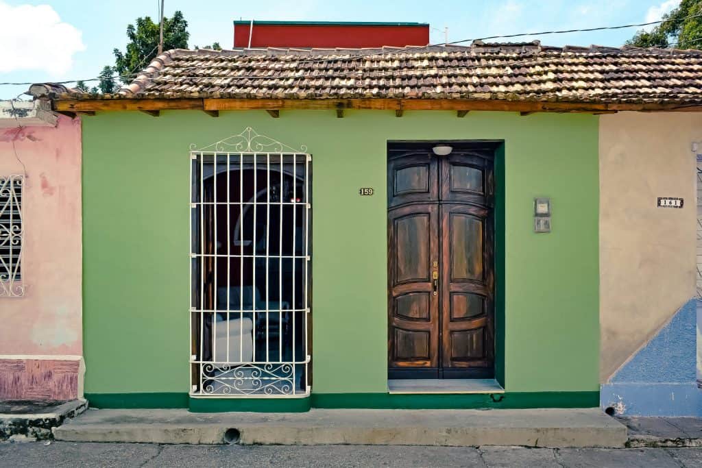 Casa_Particular_Mar_y_Tierra_2_Trinidad_Front