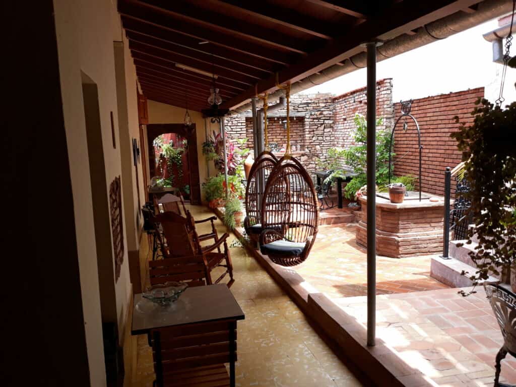 Casa_Particular_Rosario212_Trinidad_Zimmer2_Terasse_Innenhof